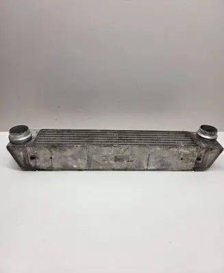 BMW 5 E60 E61 Intercooler radiator 7787446