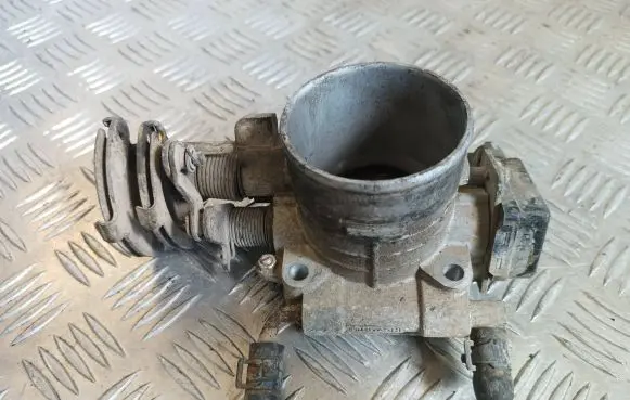 Subaru Legacy Throttle valve