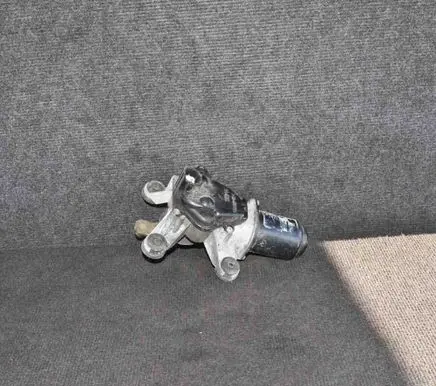 Nissan Maxima A34 Wiper motor