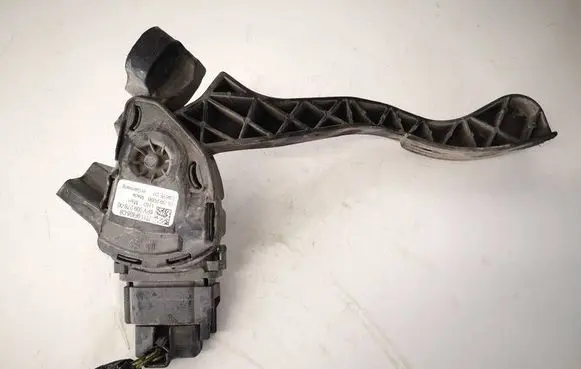 Ford Transit Accelerator throttle pedal 7T119F836CB