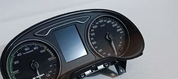 Audi A3 S3 8V Speedometer (instrument cluster) 8V0920872J