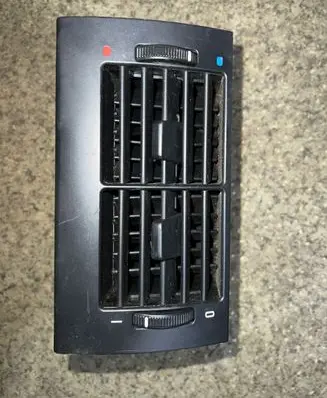 BMW 5 E39 Rear air vent grill 8376150