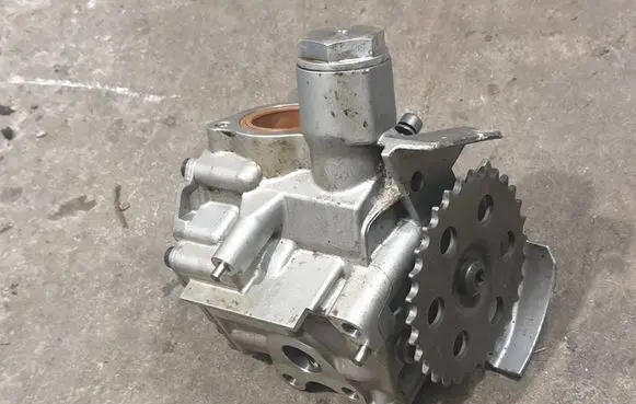 Bentley Continental Oil pump 07D115105M 07D115121D