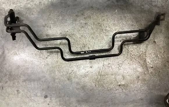 Mercedes-Benz E W211 Power steering radiator P1638