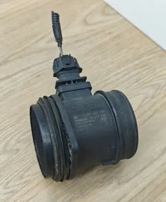 Volvo XC90 Mass air flow meter 30677999 0281002730 4464112