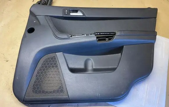 Volvo V50 Front door card panel trim 30755293 38636M 8658903