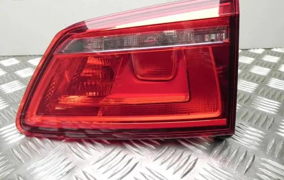 Volkswagen Golf Sportsvan Rear/tail lights 510945094L A1016