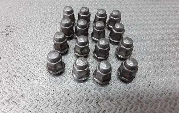 Chevrolet Cruze Nuts/bolts 