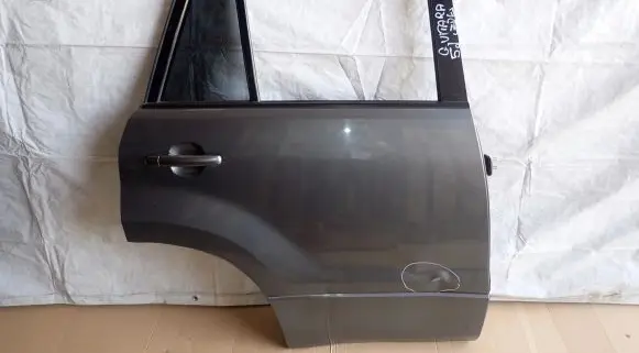 Suzuki Grand Vitara II Front door