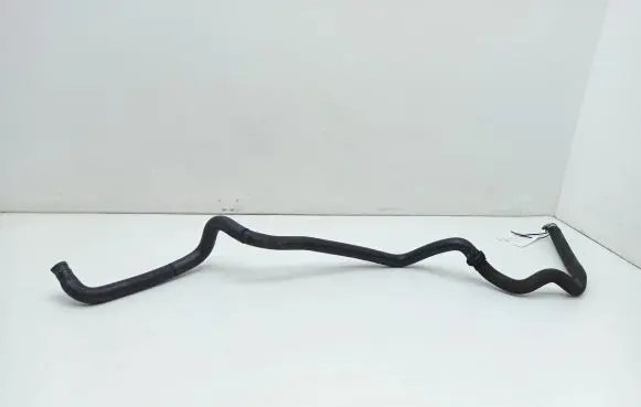 Mercedes-Benz Vito Viano W639 Engine coolant pipe/hose A6398329923