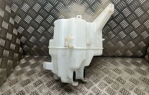 Toyota Prius+ (ZVW40) Windshield washer fluid reservoir/tank 060851552