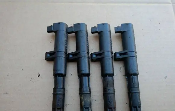 Renault Scenic II - Grand scenic II High voltage ignition coil 8200208611