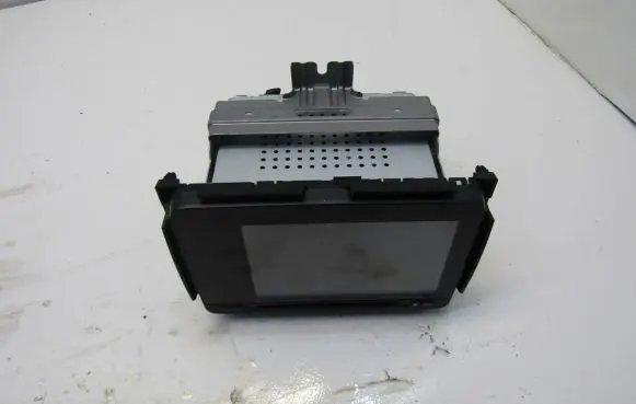 Honda HR-V Radio/CD/DVD/GPS head unit 39100-T8M-E01-M1