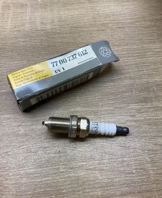 Renault Megane I Spark plug 7700737612 FC52LS