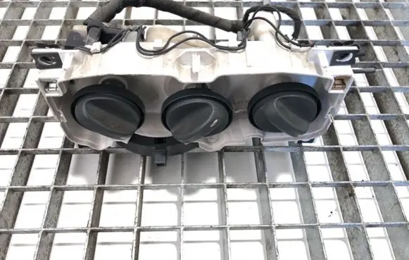 Interior fan control switch