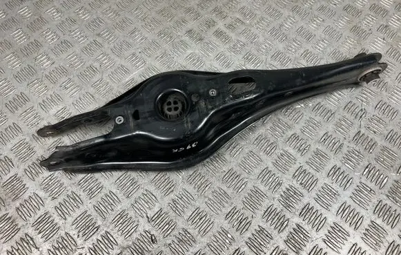 Volkswagen PASSAT B9 Rear upper control arm/wishbone 3Q0505371E