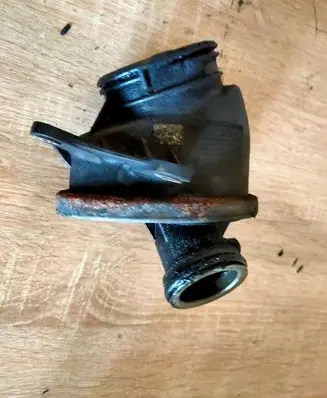 Mercedes-Benz E W211 Engine coolant pipe/hose