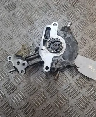 Volkswagen Touran I Vacuum pump 038145209
