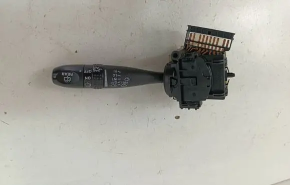 KIA Rio Wiper control stalk 75733A