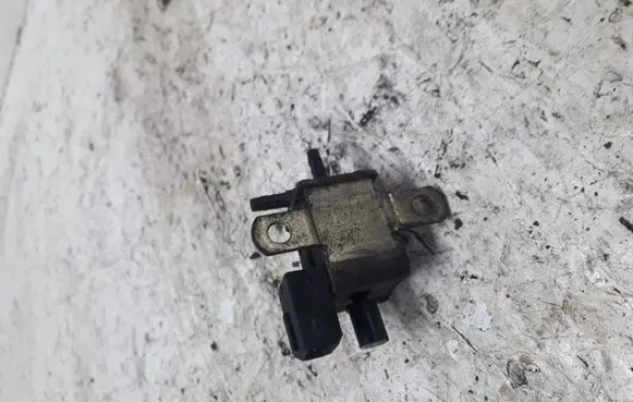 Volkswagen New Beetle Turbo solenoid valve 028905283