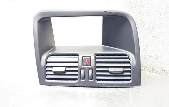 Volvo XC60 Dash center air vent grill 1284824