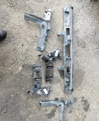 Renault Kangoo III Rear bumper mounting bracket