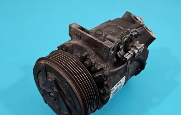 Renault Megane III Air conditioning (A/C) compressor (pump) 8200869742-A IMPRK1444827