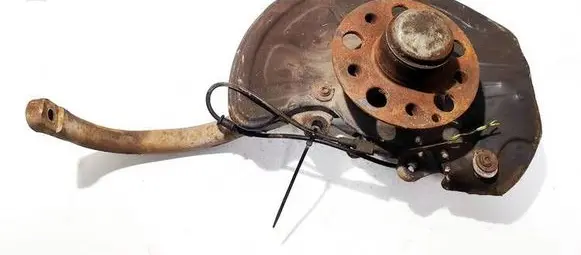 Mercedes-Benz CLS C219 Front wheel hub 