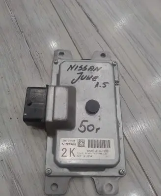 Nissan Juke I F15 Gearbox control unit/module
