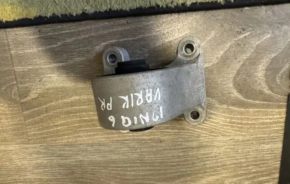 Hyundai IONIQ 6 Engine mount bracket 218C0GL000