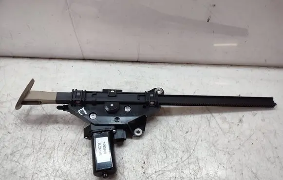 Mercedes-Benz E A207 Seat belt adjustment motor A2078600282