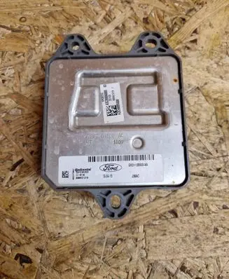 Glow plug pre-heat relay