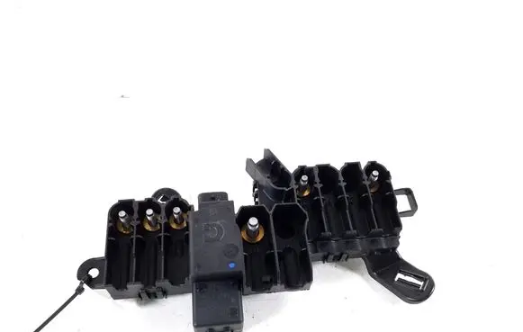 Mercedes-Benz CL C216 Fuse module A2215404250
