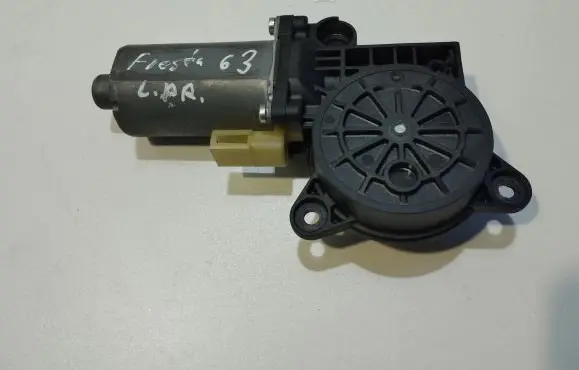Ford Fiesta Front door window regulator motor 0130821939