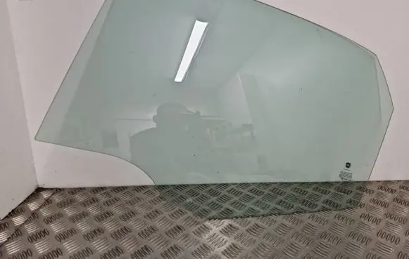 Rear door window glass