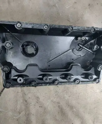 Ford Galaxy Rocker cam cover 038103475N