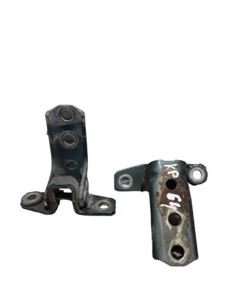 Mitsubishi Pajero Front door lower hinge 