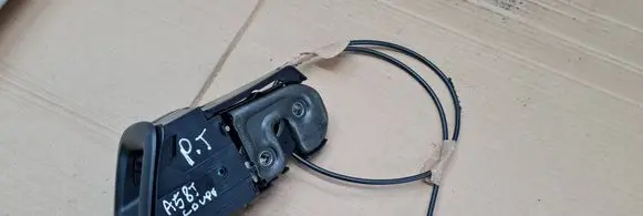 Audi A5 8T 8F Seat trim 8T0885910