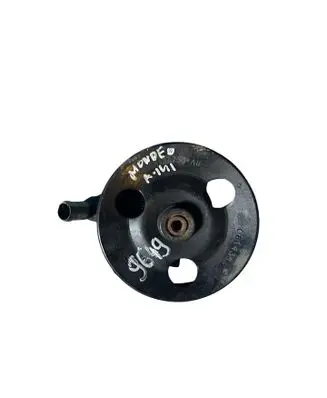 Ford Mondeo MK I Power steering pump 93BB3A733