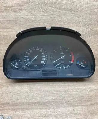 BMW 5 E39 Speedometer (instrument cluster) 6907018 110008735 Used