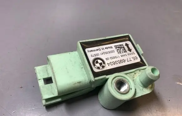 BMW 5 E60 E61 Airbag deployment crash/impact sensor 6953634 5WK43448 11585229