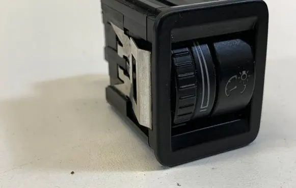 Volkswagen PASSAT B6 Headlight level height control switch 3C0941334A