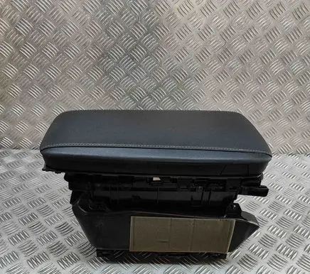 Lexus RX 450H Armrest 5886348180 5881148090