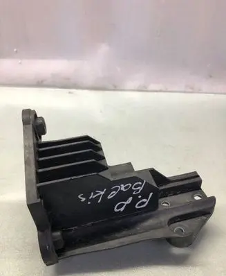 Alfa Romeo Giulia Front bumper mounting bracket