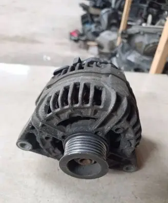 Opel Astra G Generator/alternator 0124415005