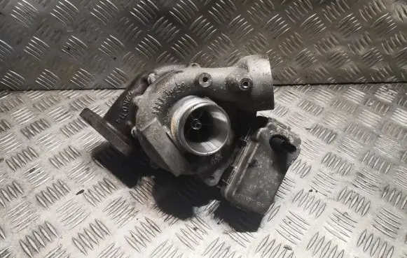 Mercedes-Benz C W204 Turbo 6510900086 A6510900086