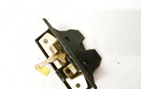 Renault Laguna I Tailgate/trunk/boot lock/catch/latch 7700823676