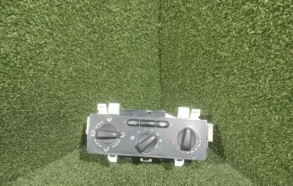 Citroen C3 Climate control unit F664478N