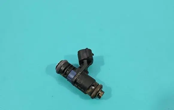 Skoda Fabia Mk3 (NJ) Fuel injector 04E906031F IMPRK1570231