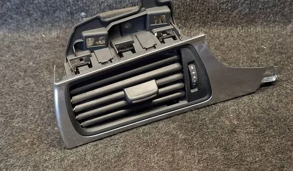 Audi A6 Allroad C7 Dashboard side air vent grill/cover trim 4G1820901